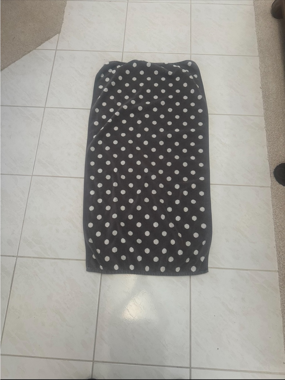Polka Dot Bath Towel - Black and White